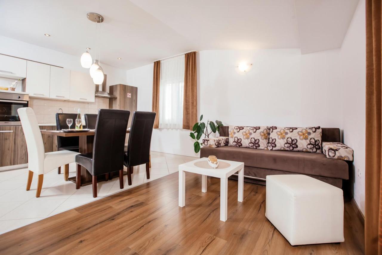 Apartments Kolovrat Ποντστράνα Εξωτερικό φωτογραφία