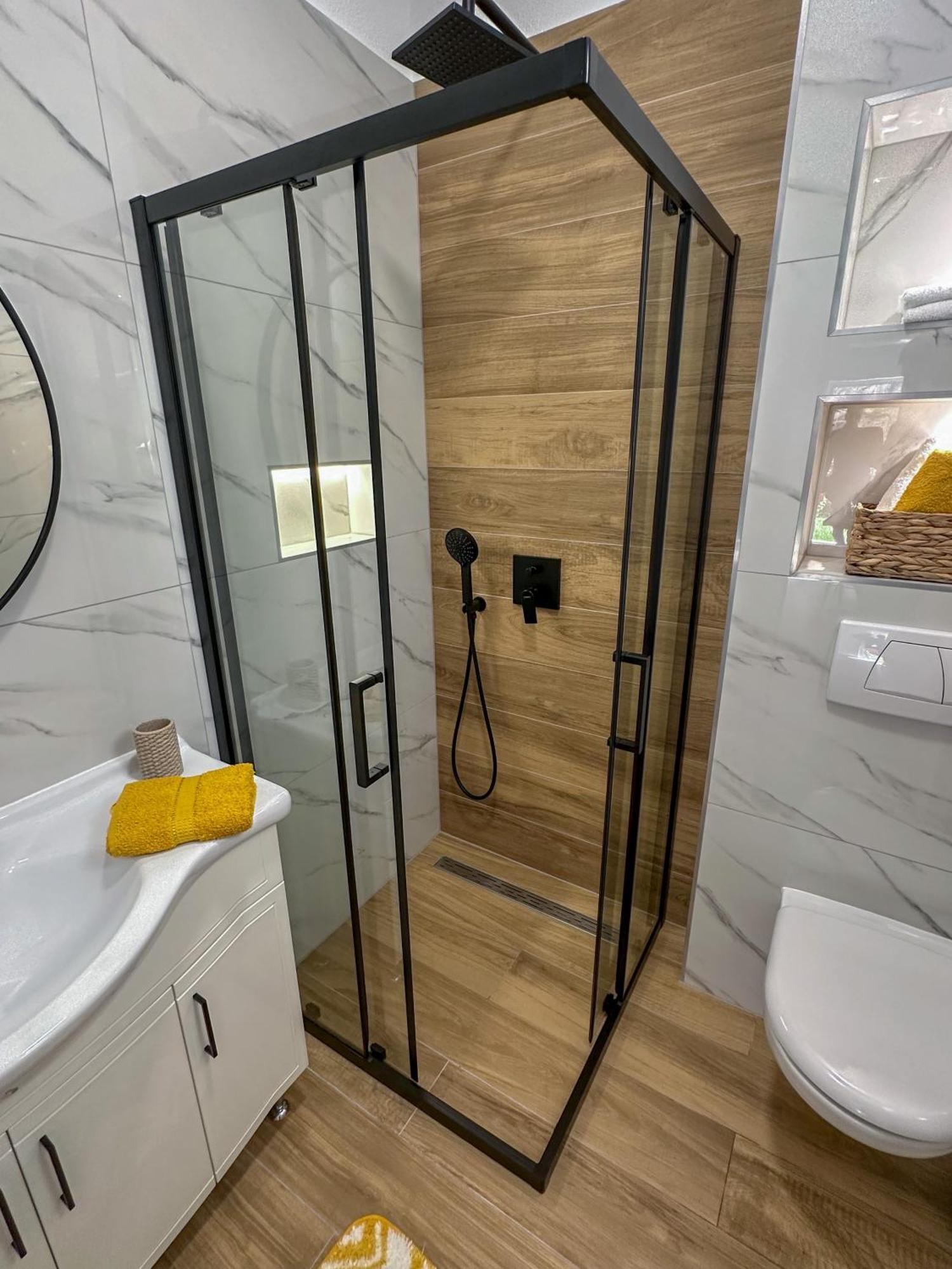 Apartments Kolovrat Ποντστράνα Εξωτερικό φωτογραφία